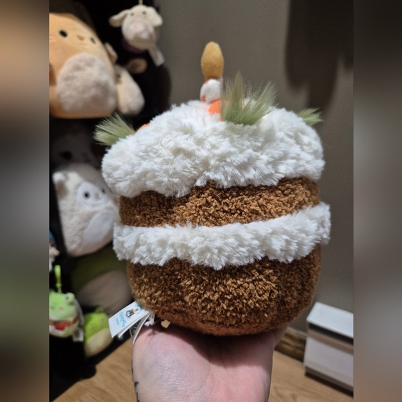 Amuseables Carrot Cake - Picture 2 of 5